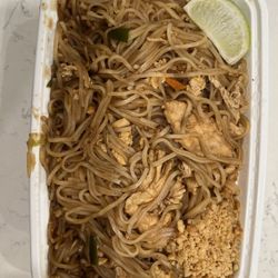 China Star - Pad Thai Chicken.