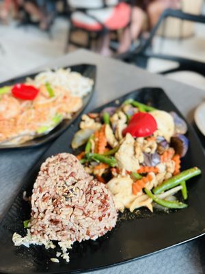 KIIN EXTRAORDINARY THAI by null