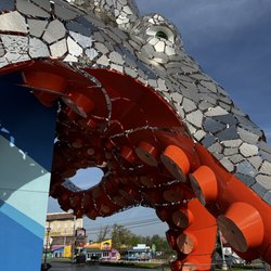 Aquarium At The Boardwalk - Front of the aquarium has a huge octopus !