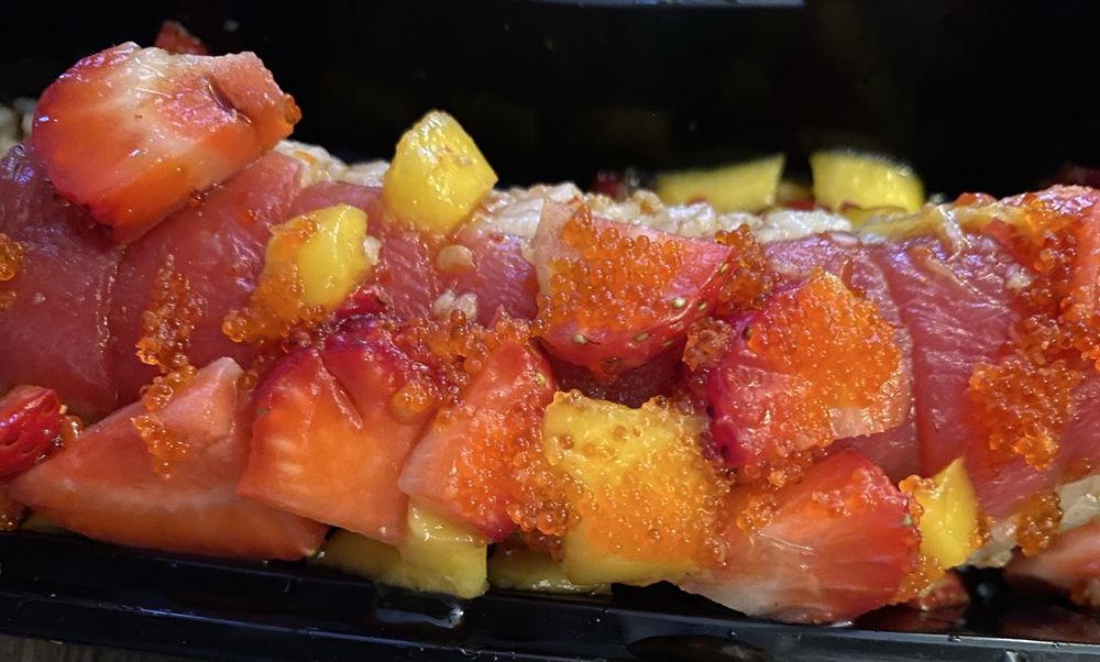 Chalee Thai & Sushi Togo Logo