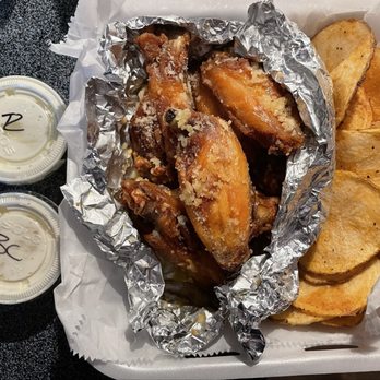 Wings On the Run - Garlic Parmesan wing combo with wet fries - American Near Me - Greenville, South Carolina Wings On the Run - Garlic Parmesan wing combo with wet fries - American Near Me - Greenville, South Carolina