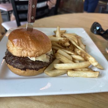 Bond Street Ale & Coffee - French Brie Burger - Coffee & Tea Near Me - Boynton Beach, Florida Bond Street Ale & Coffee - French Brie Burger - Coffee & Tea Near Me - Boynton Beach, Florida
