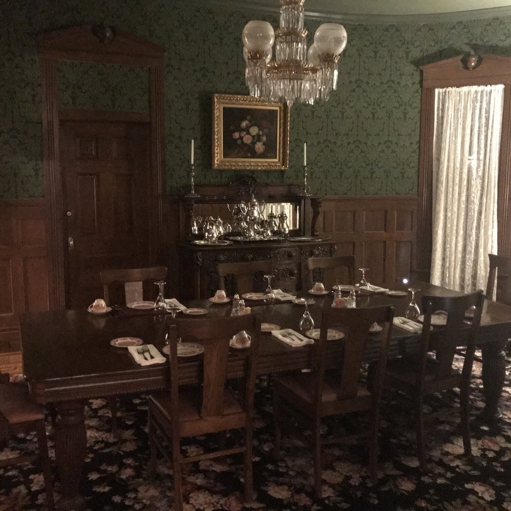 The Corinthian Bed & Breakfast - Bed & Breakfast Near Me - Dallas, Texas The Corinthian Bed & Breakfast - Bed & Breakfast Near Me - Dallas, Texas