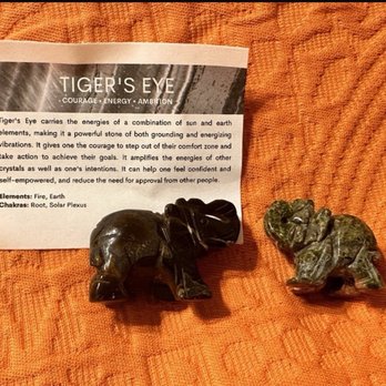 Halcyon House - Tiger's eye and Unakite elephants - Gemstones & Minerals Near Me - Colleyville, Texas