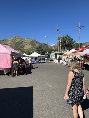 Golden Farmers Market by null