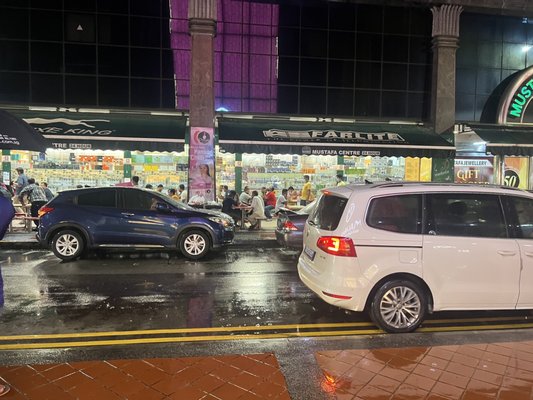 Mustafa Centre by null