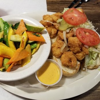 Red Crawfish Seafood & wings 2 - Shrimp Po'boy with side of veggies - Seafood Near Me - Loganville, Georgia Red Crawfish Seafood & wings 2 - Shrimp Po'boy with side of veggies - Seafood Near Me - Loganville, Georgia