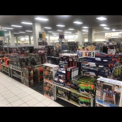Burlington - Great Toys for boys!!! Clean and neat place!