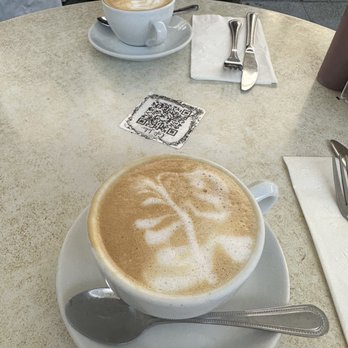 Cafe Jolie - Latte and cappuccino - Breakfast & Brunch Near Me - Alameda, California