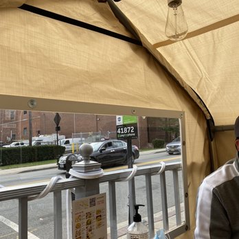 Shanghai Restaurant - Indoor tent with window - Dim Sum Near Me - Fort Lee, New Jersey