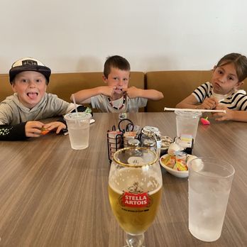 Katy's Diner - 3 Turds and a cold Stella - Diners Near Me - Fallbrook, California Katy's Diner - 3 Turds and a cold Stella - Diners Near Me - Fallbrook, California