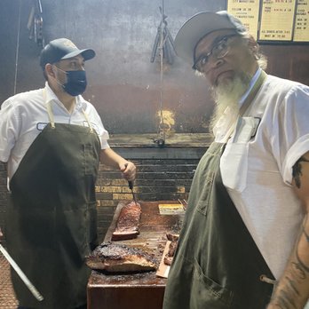 City Market - Friendly guy serving up world class bbq. - Barbeque Near Me - Luling, Texas City Market - Friendly guy serving up world class bbq. - Barbeque Near Me - Luling, Texas