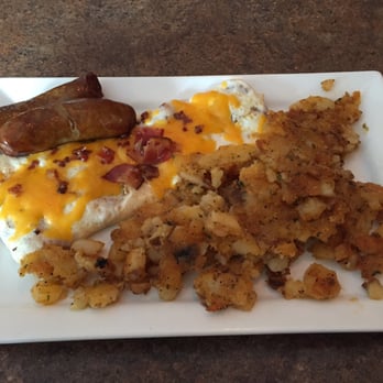 Blue Ridge Grill - BeAcon cheddar and egg white omelet. Side of banging sausage links  and best hash browns in the State! - New American Near Me - Rochester, New York