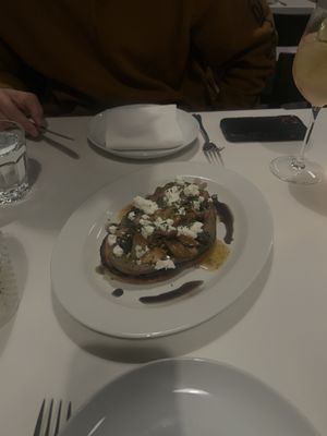 Robin's Restaurant and Market by null