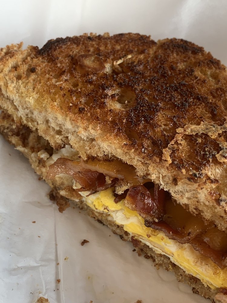 ROUNDABOUT CAFE Updated August 2024 54 Photos & 42 Reviews 108