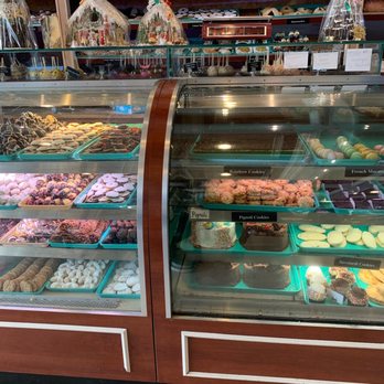 Alpine Pastry Shoppe - Bakeries Near Me - Smithtown, New York