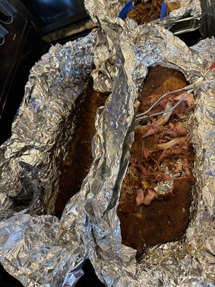 Skinner's Ribs & Bar-B-Que Logo