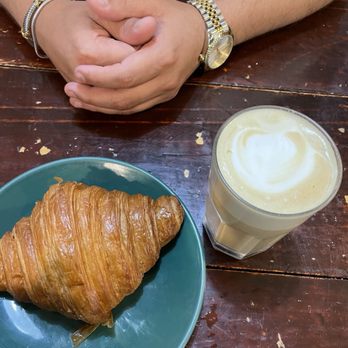 Qué Sería de Mí - The croissants are fluffy and crispy delicious. The Lattes are so good I would definitely recommend. - Breakfast & Brunch Near Me - México, D.F., DIF Qué Sería de Mí - The croissants are fluffy and crispy delicious. The Lattes are so good I would definitely recommend. - Breakfast & Brunch Near Me - México, D.F., DIF