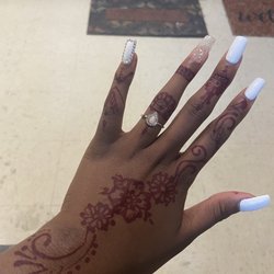 Sunshine Threading Salon - Henna