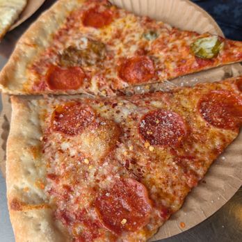 Ruffrano's Hell's Kitchen Pizza - Pizza Near Me - Manitou Springs, Colorado