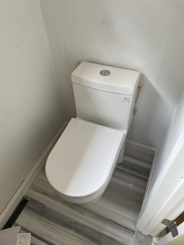 Slide of Pro Plumbers