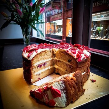 Hanoi 1991 - Earl grey and Berry Gateaux - Coffee & Tea Near Me - Cardiff, CRF