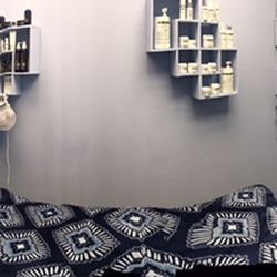 Skinology - Weird panorama picture of the treatment room