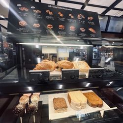 Starbucks - Inside breads