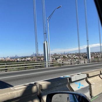 Verrazzano-Narrows Bridge - Another skyline shot.. - Landmarks & Historical Buildings Near Me