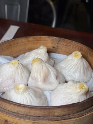 Ollie’s Chinese Noodle Shop & Grill (成都印象) by null