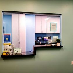 Shunpei Keith Iwata, MD - Lobby Window upon entrance.