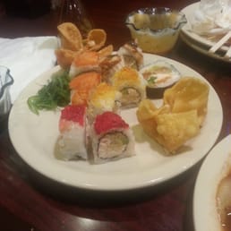 Fresh sushi selection! Fresh sushi selection!