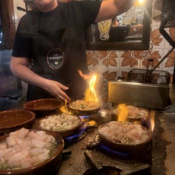 La Casa del Abuelo - Making shrimp - Spanish Near Me - Madrid, M La Casa del Abuelo - Making shrimp - Spanish Near Me - Madrid, M