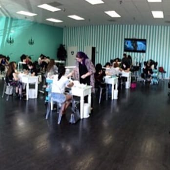 The Nail Bar - A nice day to visit the @nailbaroffical - Nail Salons Near Me - Burbank, California The Nail Bar - A nice day to visit the @nailbaroffical - Nail Salons Near Me - Burbank, California