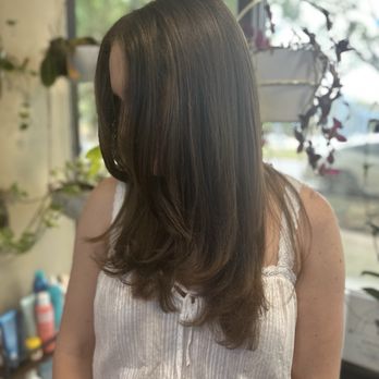 Dye with Dignity Salon - Long layers, butterfly style cut - Hair Stylists Near Me - Atlanta, Georgia