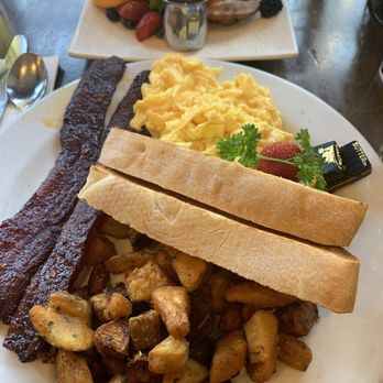 Sweet Maple - Frisco Scramble Weekday Breakfast - American Near Me - San Francisco, California Sweet Maple - Frisco Scramble Weekday Breakfast - American Near Me - San Francisco, California
