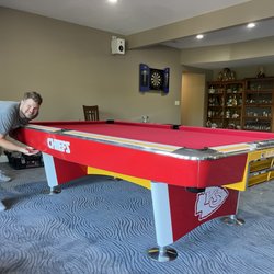 Action billiard service - World champion