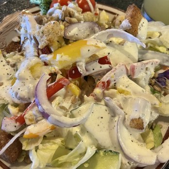 Beckton’s Chophouse and Tavern - Salad - Steakhouses Near Me - Dickens, Texas