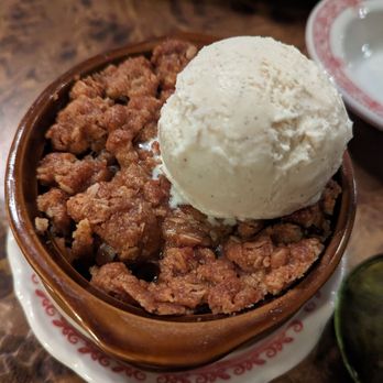 Tailleur - Apple Crumble - Bakeries Near Me - Kansas City, Missouri Tailleur - Apple Crumble - Bakeries Near Me - Kansas City, Missouri