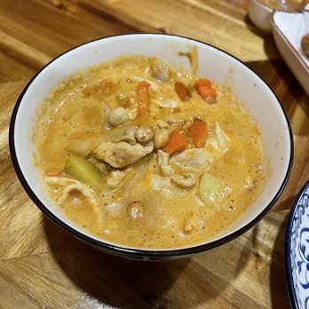 Khao Niao Thai-Lao Restaurant - Massaman Curry. Delicious!! - Thai Near Me - Omaha, Nebraska