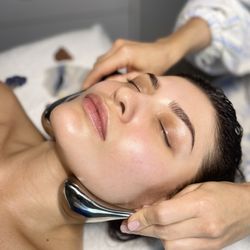 YaSpaLA Holistika Place - Flawless Facial