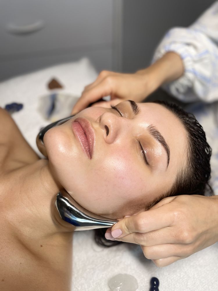 YaSpaLA Holistika Place Logo