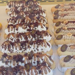 Eclairs