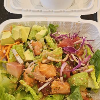Domo Cafe Kahala - Domo Premium w. Salad and Miso - Sushi Bars Near Me - Honolulu, Hawaii Domo Cafe Kahala - Domo Premium w. Salad and Miso - Sushi Bars Near Me - Honolulu, Hawaii