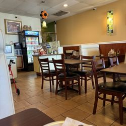 Noble Vegetarian - Restaurant inside