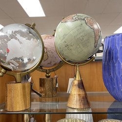 T.J. Maxx - Spinning globes