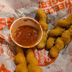 Red Robin Gourmet Burgers and Brews - Mozzarella cheese twist appetizer