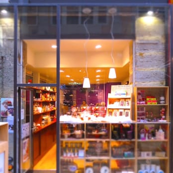 Violette et Berlingot - La devanture, passage de l'Argue - Chocolatiers & Shops Near Me - Lyon 02, 69