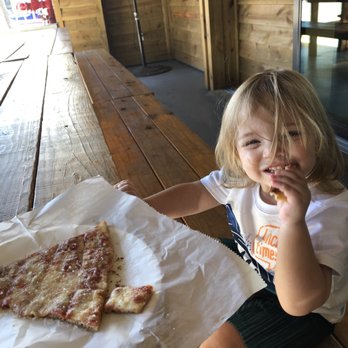 The Crafted Pie at Sailfish Brewery - Cheese pizza cut kid friendly - Pizza Near Me - Fort Pierce, Florida