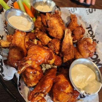 Tom's Watch Bar - Wing double (Cajun & Mango Habanero) - Sports Bars Near Me - Sacramento, California Tom's Watch Bar - Wing double (Cajun & Mango Habanero) - Sports Bars Near Me - Sacramento, California